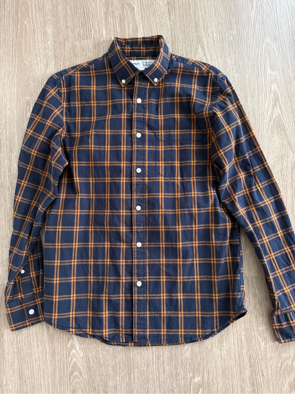 Old Navy Men’s Plaid Shirt Size Small